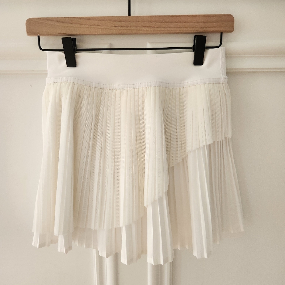 Lululemon Tiered Pleats High Rise Tennis Skort White Size 4 - Picture 9 of 14